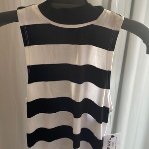Frame T-shirt black and white stripe racer back tank